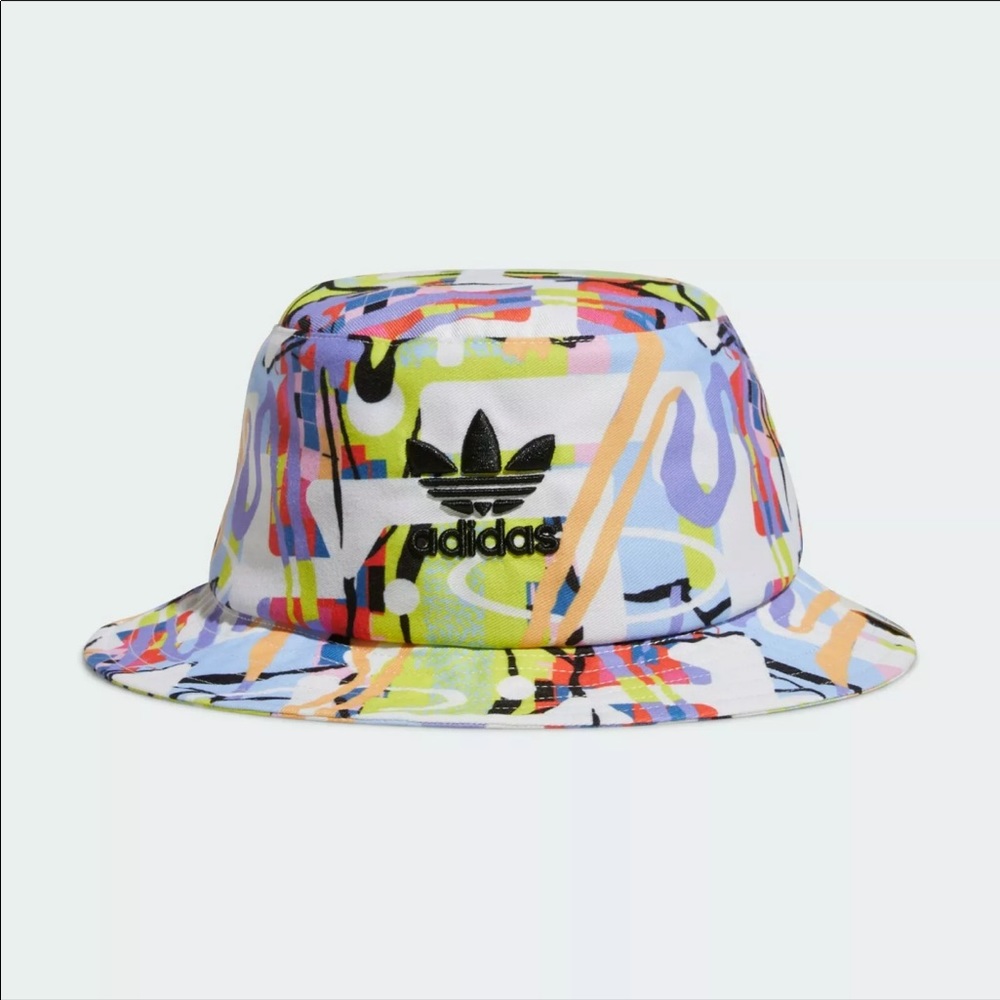 ADIDAS bucket hat